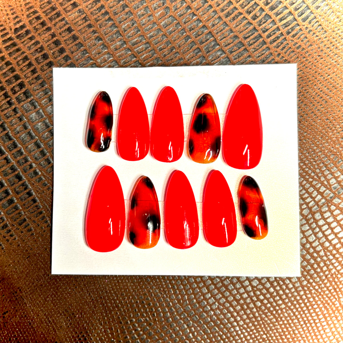 Red Flag Press-on Nails